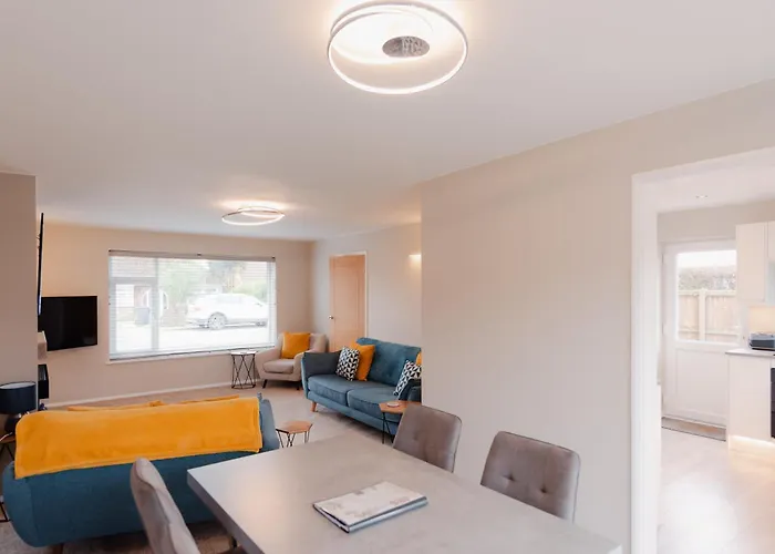 Luxury Recently Renovated 3 Bedroom Home In Sandwich Kent