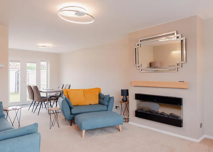 Luxury Recently Renovated 3 Bedroom Home In Sandwich Kent