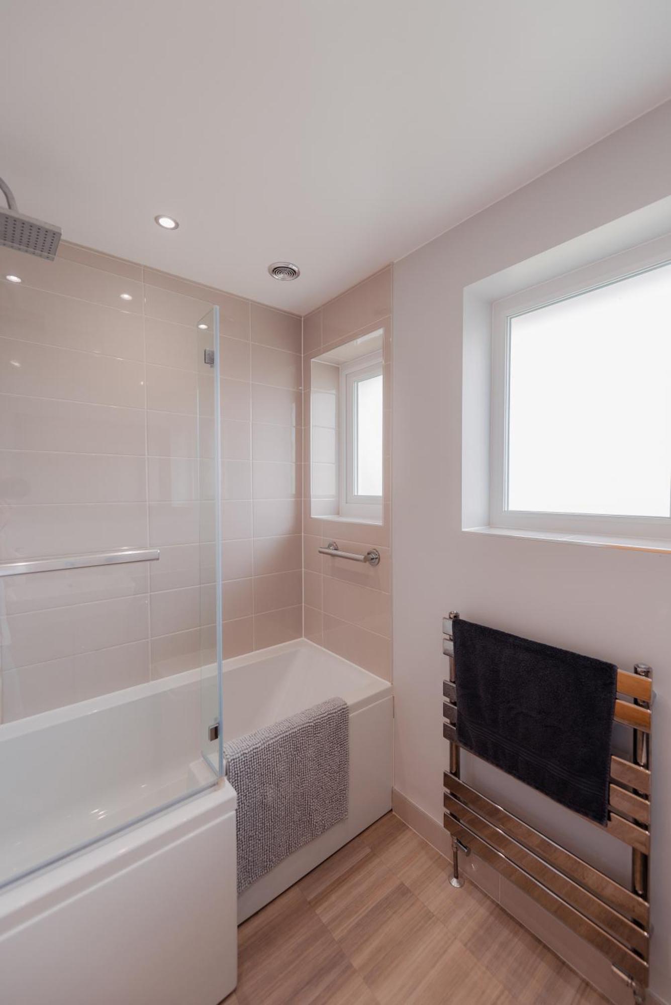 Luxury Recently Renovated 3 Bedroom In Kent * Sandwich