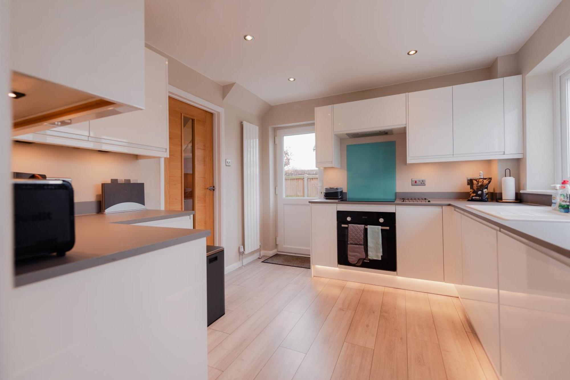 Luxury Recently Renovated 3 Bedroom In Kent